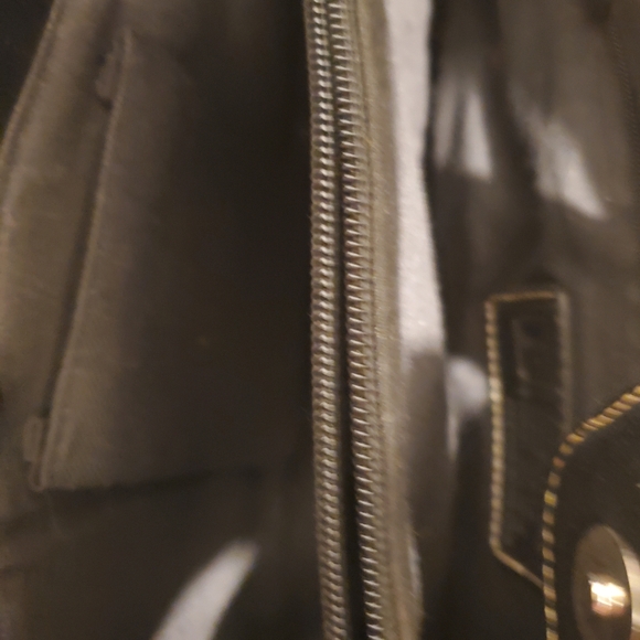 Relic Striped HANDBAG - Picture 8 of 8